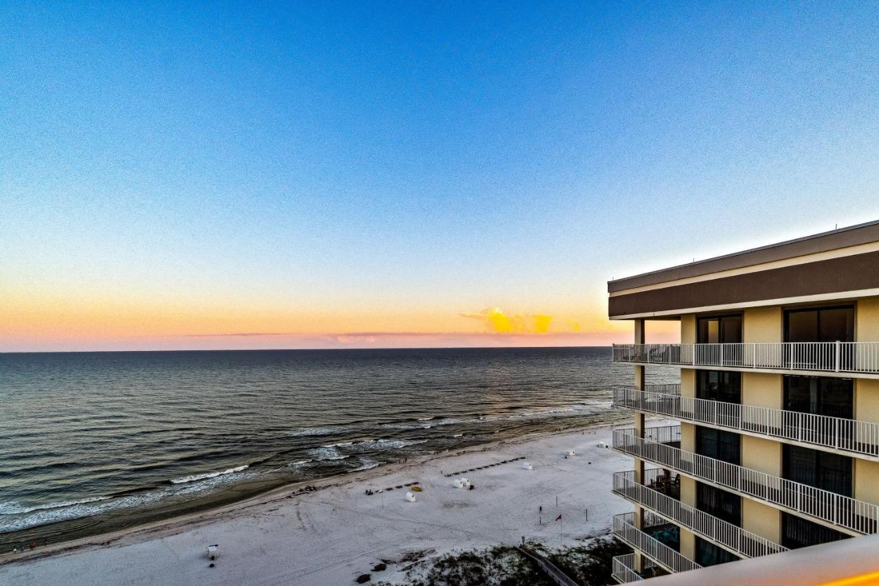 Pelican Pointe 1506 Apartment *